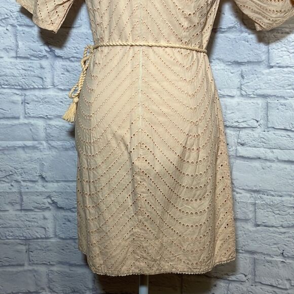 French Connection Short Sleeve Eyelet Dress with Tie Size 6 - Picture 9 of 11